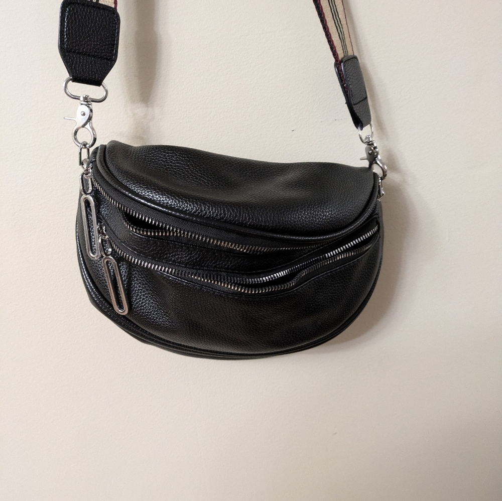 Black fanny package